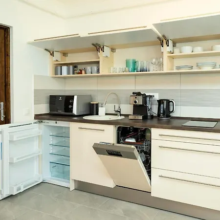 Zsendulo Apartman Apartment