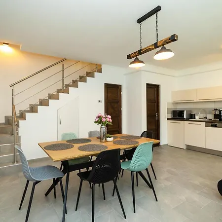 Apartment Zsendulo Apartman Eger